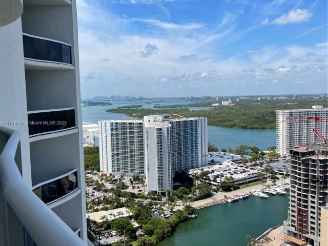 Apartment for sale  Unit #2605 - photo 5871403