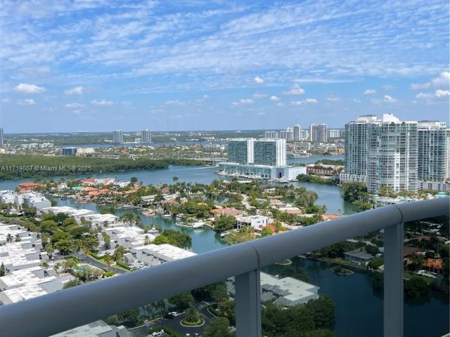 Apartment for sale  Unit #2605 - photo 5871404