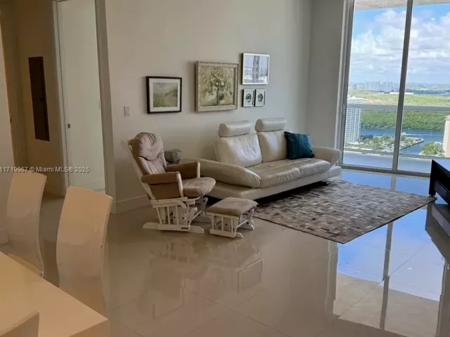 Apartment for sale  Unit #2605 - photo 5871415