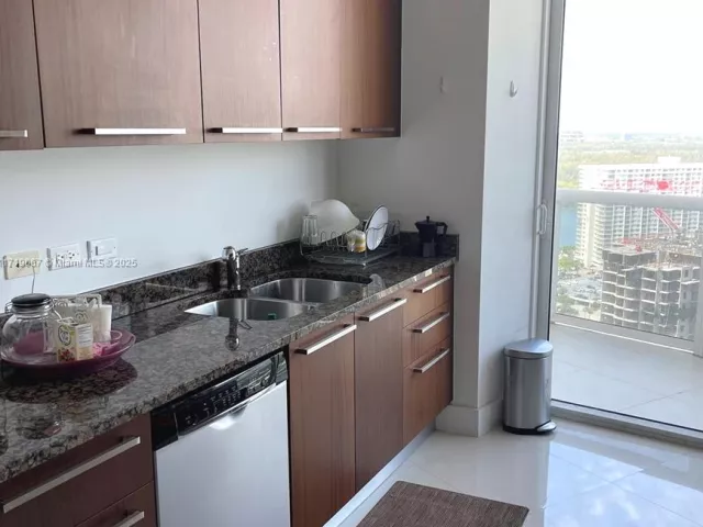 Apartment for sale  Unit #2605 - photo 5871405