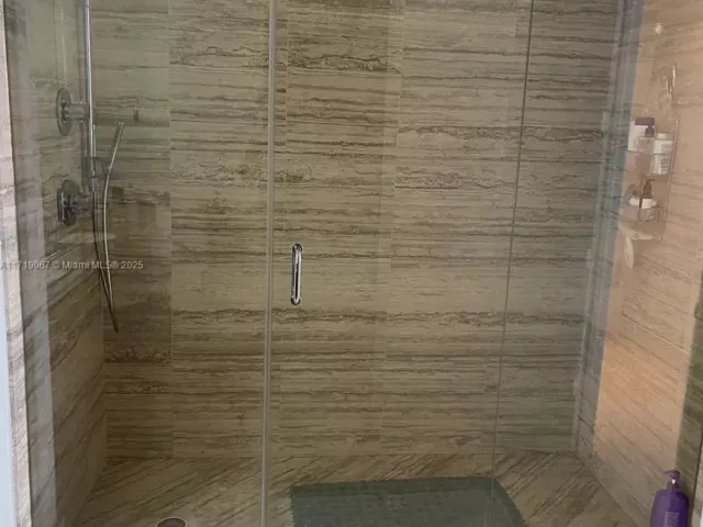 Apartment for sale  Unit #2605 - photo 5871397