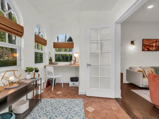 3-bedroom home for rent in West Palm Beach - 822 Flamingo Dr - MondialRealty