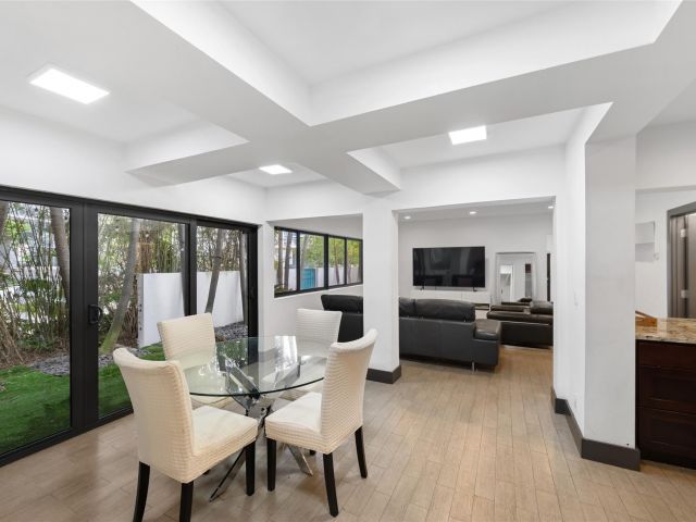 Home for sale at 2301 N Atlantic Blvd - photo 5802377