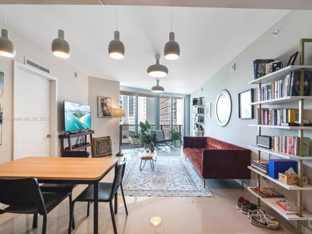 Apartment for sale  Unit #401 - photo 5673703