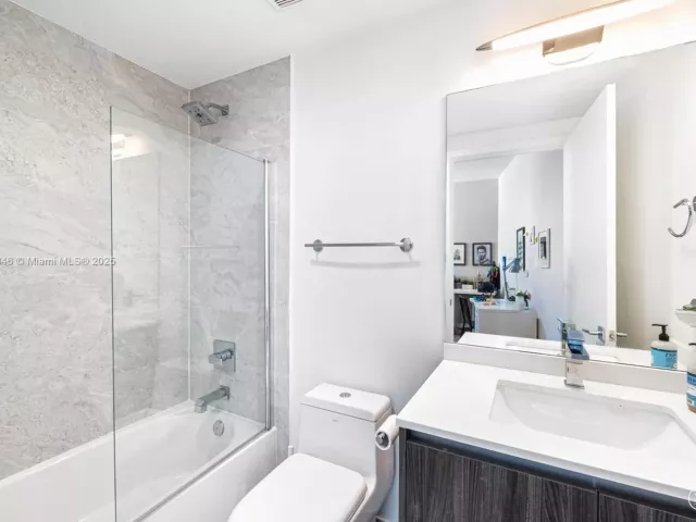 Apartment for sale  Unit #401 - photo 5673691