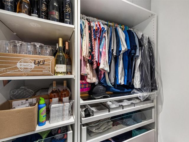 Apartment for sale  Unit #401 - photo 5673690