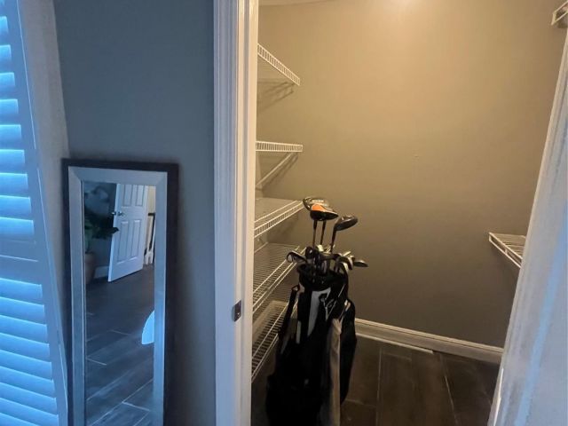 Home for rent at 2113 NE 44th St - photo 5544242