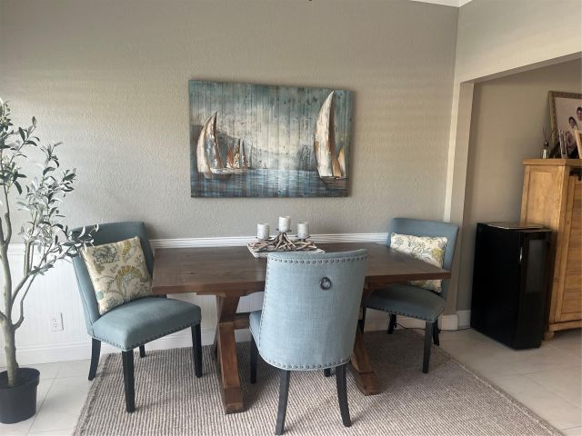 Home for rent at 2113 NE 44th St - photo 5544249