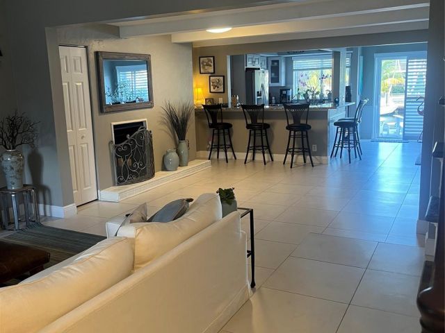 Home for rent at 2113 NE 44th St - photo 5544253