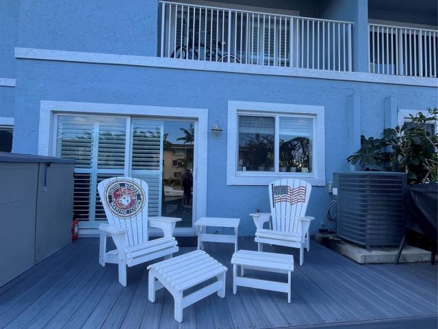 Home for rent at 2113 NE 44th St - photo 5544255