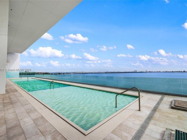 Apartment for sale  Unit #2001 - photo 5789890