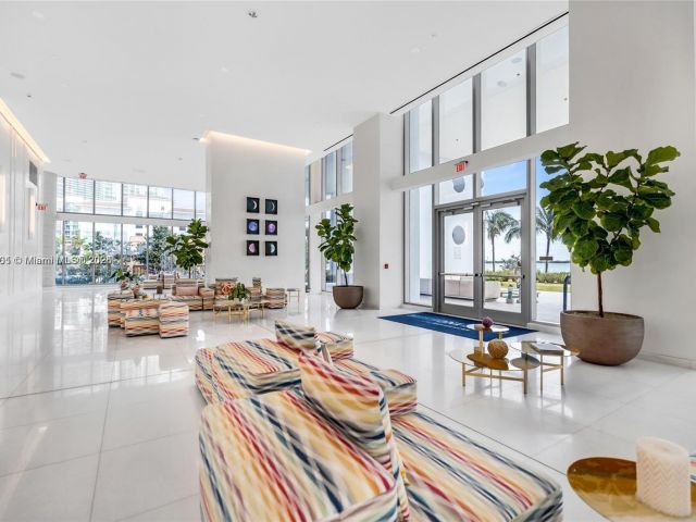 Apartment for sale  Unit #2001 - photo 5789899