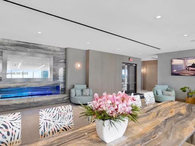 3-bedroom condo for sale in Miami - 700 NE 26th Ter 2001 - MondialRealty