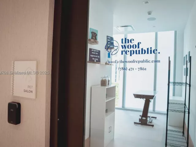 3-bedroom condo for sale in Miami - 700 NE 26th Ter 2001 - MondialRealty