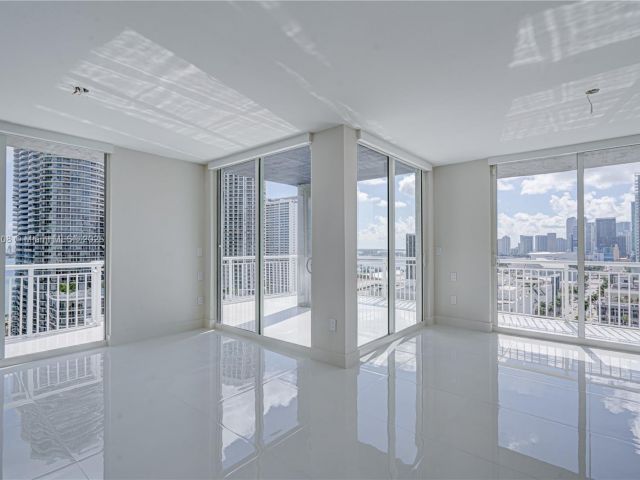 Apartment for rent  Unit #PH-07 - photo 5627787