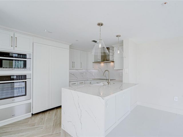 Apartment for rent  Unit #PH-07 - photo 5627790