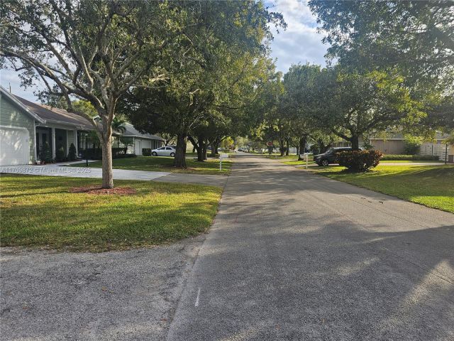 Home for sale at 14461 SW 152nd Ct - photo 5840469