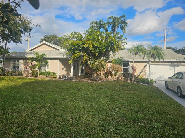 Home for sale at 14461 SW 152nd Ct - photo 5840471