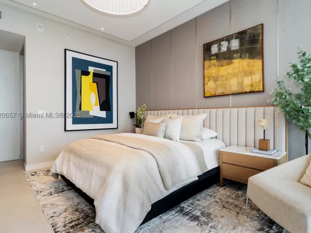 5-bedroom condo for rent in Sunny Isles Beach - 18975 Collins Ave 4102 - MondialRealty