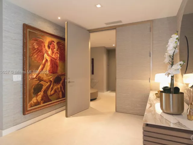 5-bedroom condo for rent in Sunny Isles Beach - 18975 Collins Ave 4102 - MondialRealty