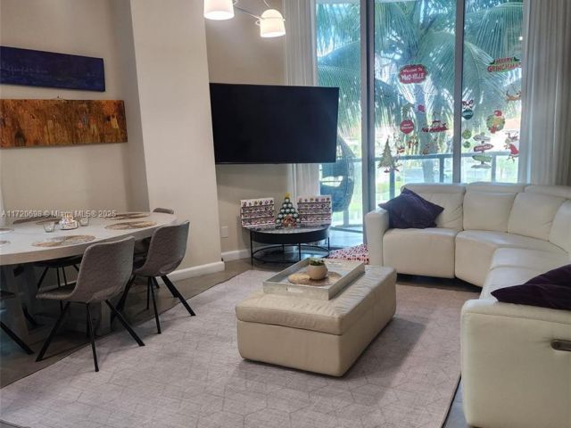 Apartment for sale  Unit #301 - photo 5563993