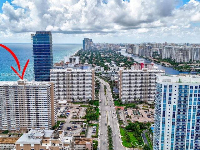 Apartment for sale  Unit #6B - photo 5676947