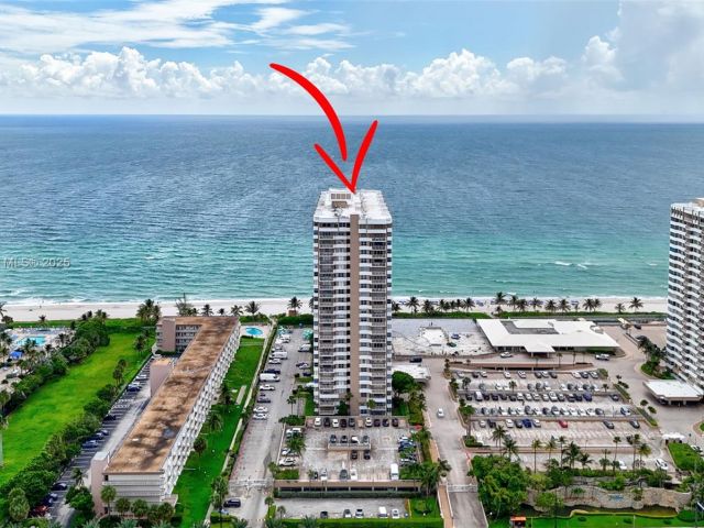 Apartment for sale  Unit #6B - photo 5676951