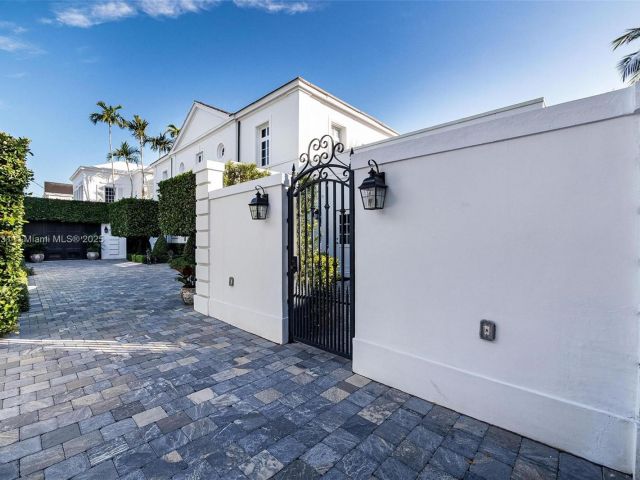 Home for sale at 1033 Hardee Rd - photo 5888747