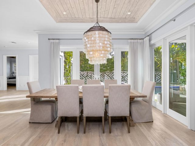 Home for sale at 222 Arlington Road - photo 5751319