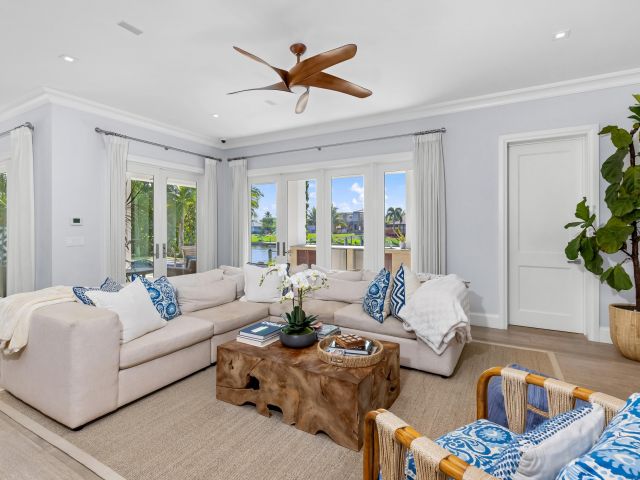 Home for sale at 222 Arlington Road - photo 5751322