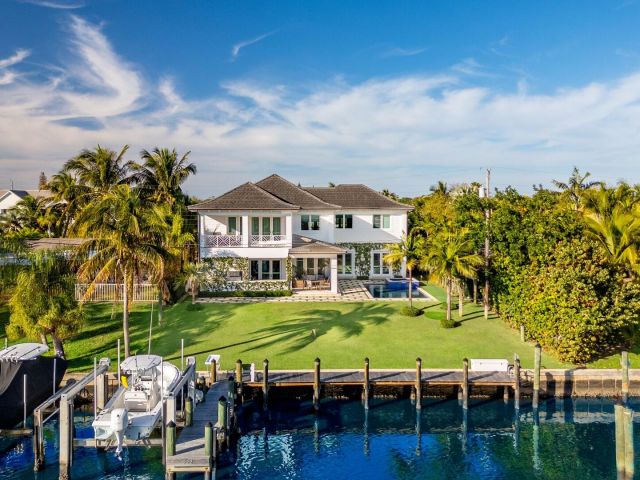 Home for sale at 222 Arlington Road - photo 5751333