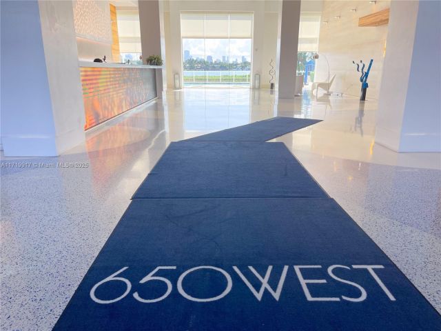 Apartment for sale  Unit #1811 - photo 5607313