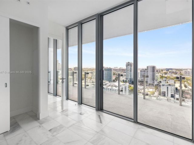 Apartment for sale  Unit #2305 - photo 5666345