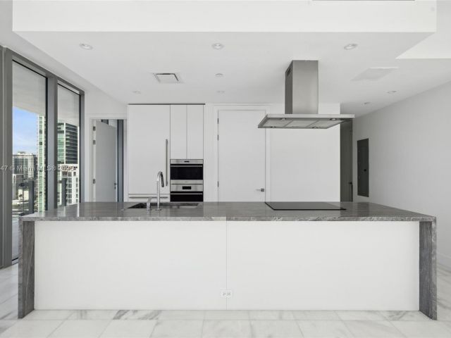 Apartment for sale  Unit #2305 - photo 5666359