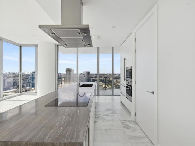 Apartment for sale  Unit #2305 - photo 5666361