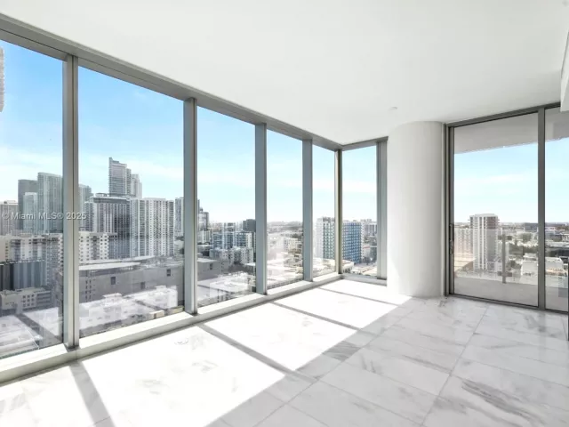 2-bedroom condo for sale in Miami - 700 NE 26th Terr 2305 - MondialRealty