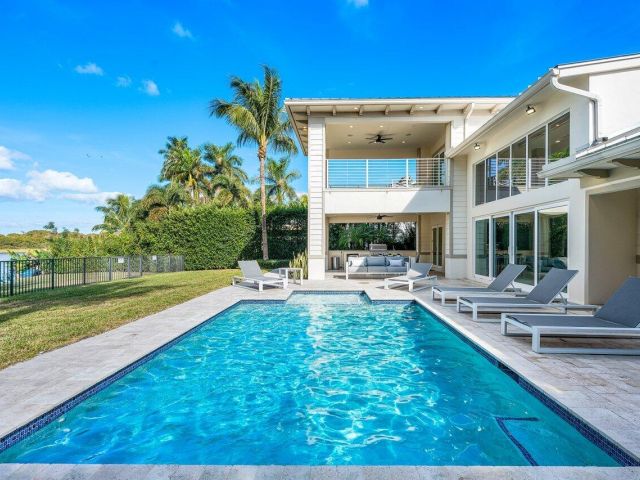 Home for sale at 1400 Lake Drive - photo 6741184