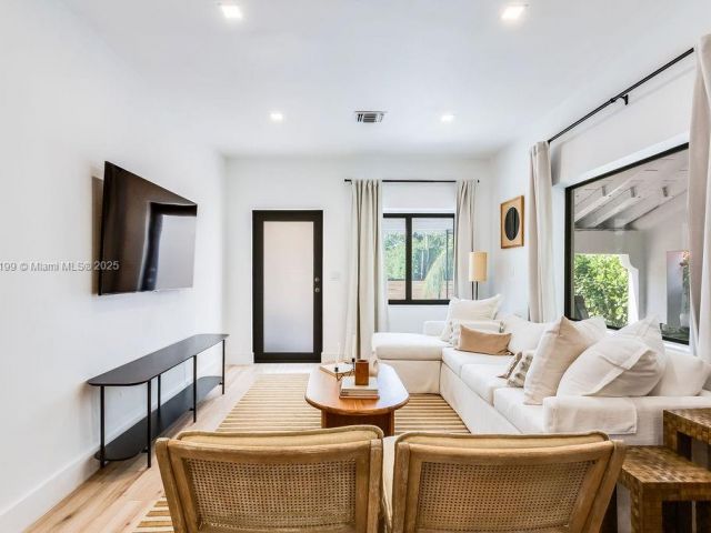 Home for rent at 235 NW 50th St - photo 5765206