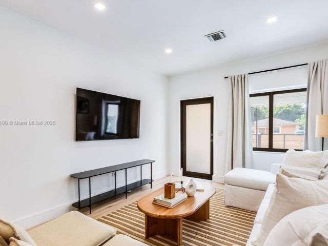 Home for rent at 235 NW 50th St - photo 5765207