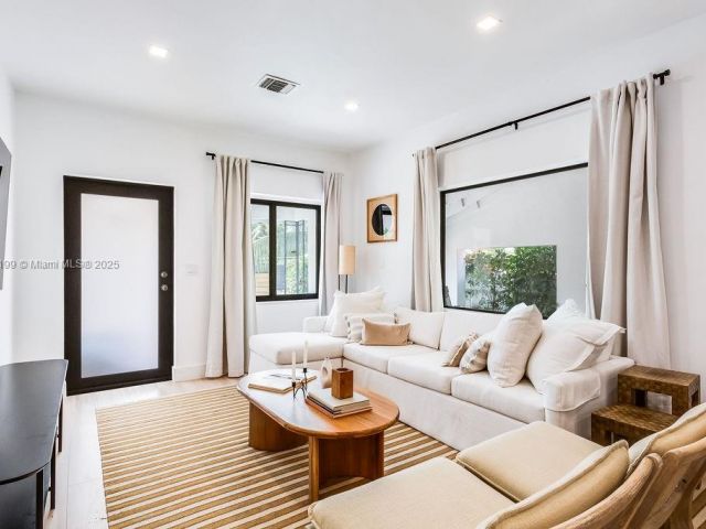 Home for rent at 235 NW 50th St - photo 5765209