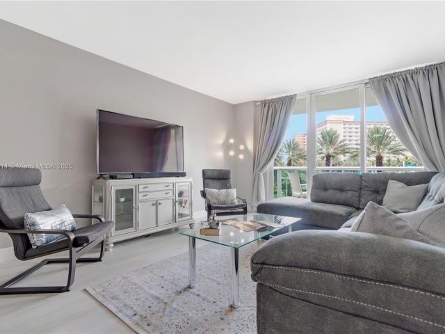 Apartment for sale  Unit #227 - photo 5648264