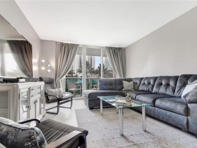 Apartment for sale  Unit #227 - photo 5648269