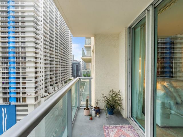 Apartment for sale  Unit #1903 - photo 5849184