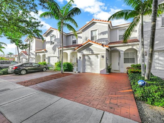 Home for sale at 1007 NE 208th St 1007 - photo 5796287