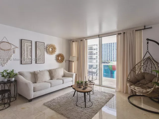 1-bedroom condo for rent in Hallandale Beach - 1830 S Ocean Dr 1712 - MondialRealty