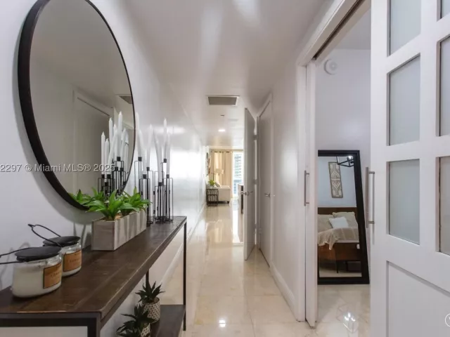 1-bedroom condo for rent in Hallandale Beach - 1830 S Ocean Dr 1712 - MondialRealty