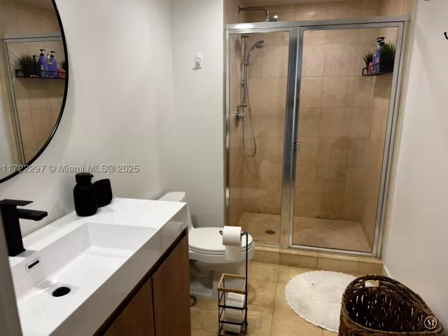 1-bedroom condo for rent in Hallandale Beach - 1830 S Ocean Dr 1712 - MondialRealty