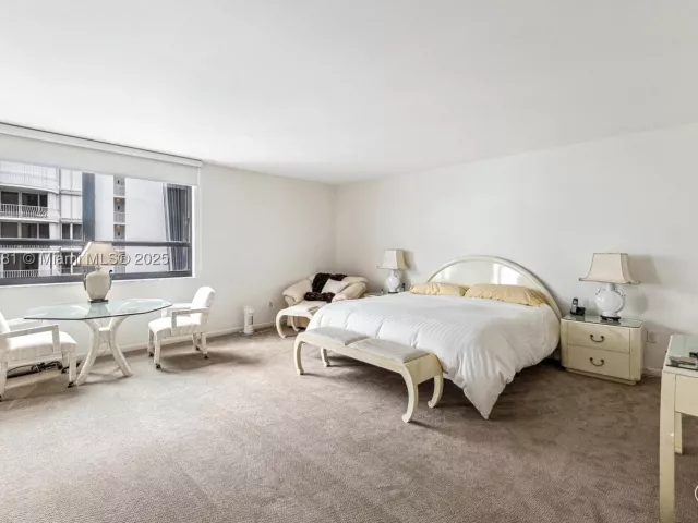 3-bedroom condo for sale in Bal Harbour - 10175 Collins Ave 1202 - MondialRealty