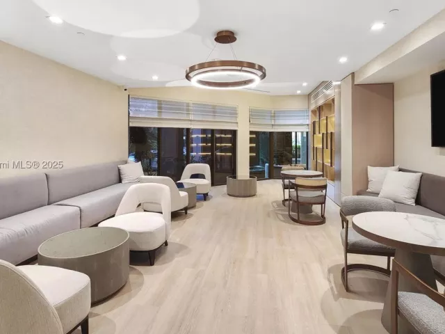 3-bedroom condo for sale in Bal Harbour - 10175 Collins Ave 1202 - MondialRealty