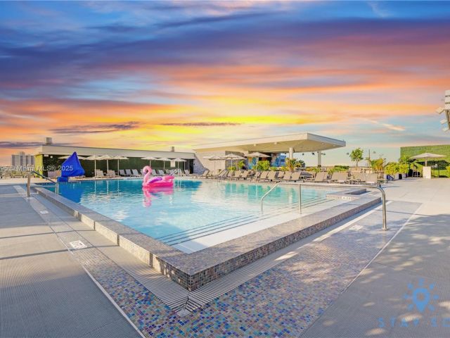 1-bedroom condo for sale in Hollywood - 777 N Ocean Dr S228 - MondialRealty